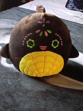Rey The Shark- Dia Des Los Muentos Squishmallow